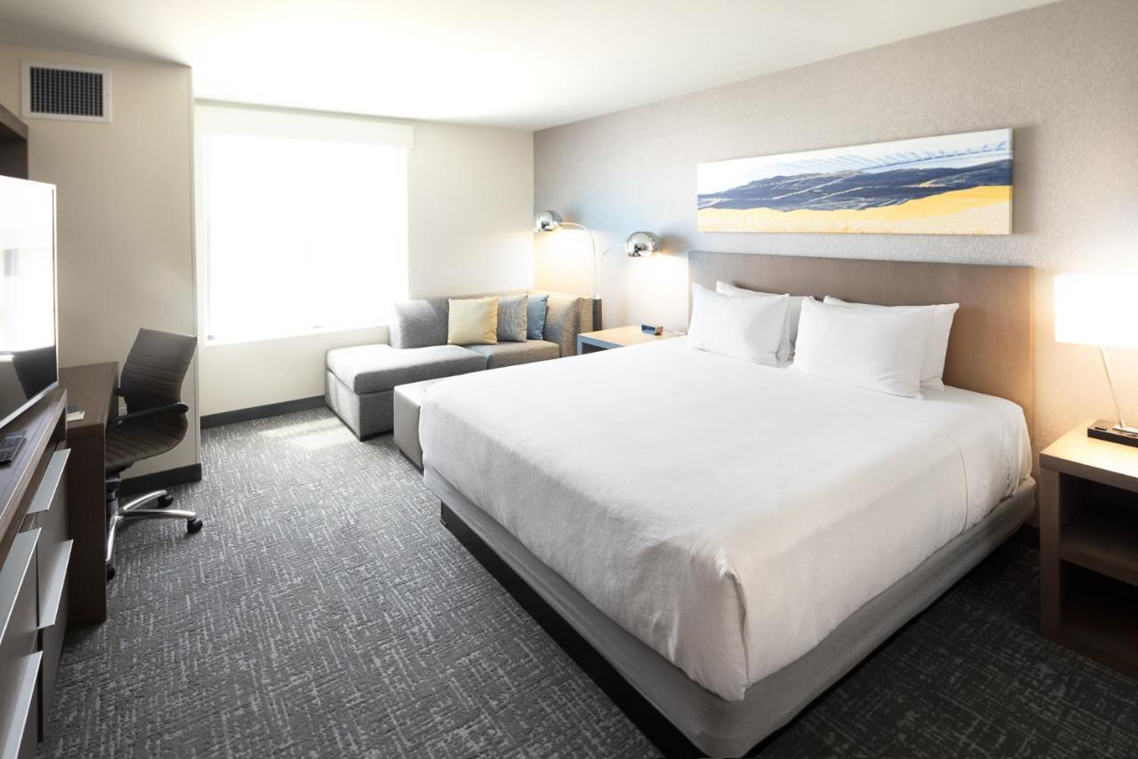 Hyatt House 바카빌 외부 사진