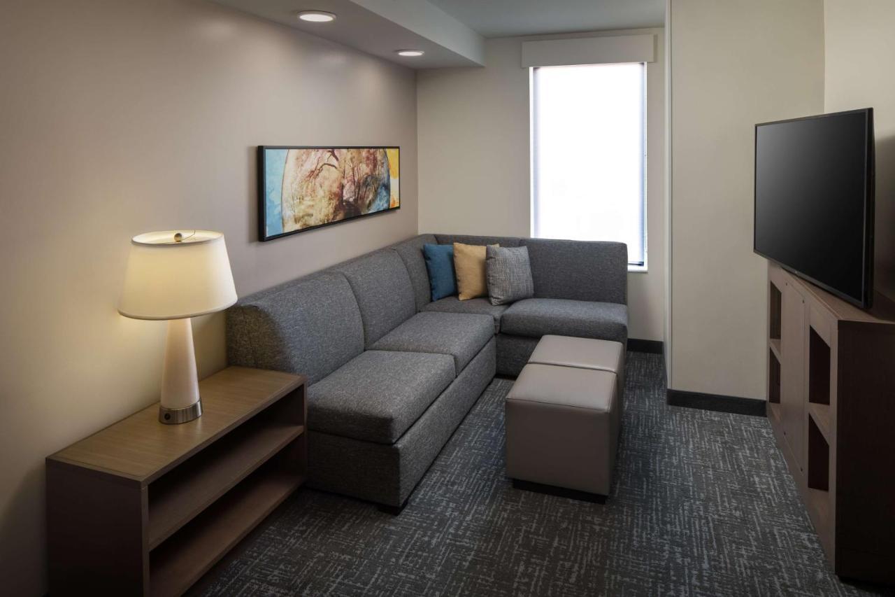 Hyatt House 바카빌 외부 사진