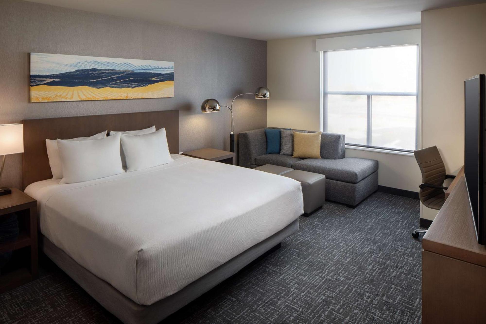 Hyatt House 바카빌 외부 사진