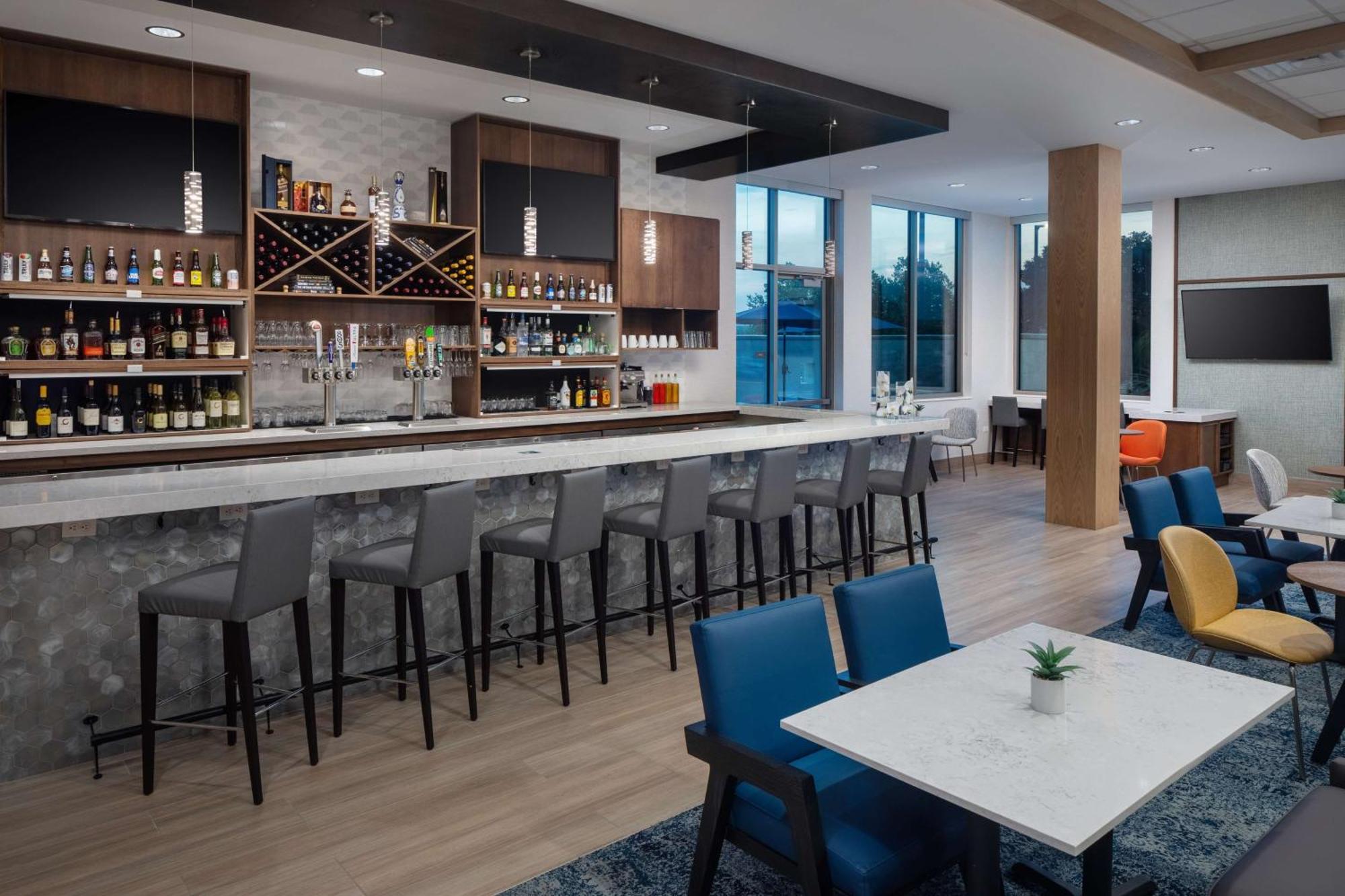 Hyatt House 바카빌 외부 사진
